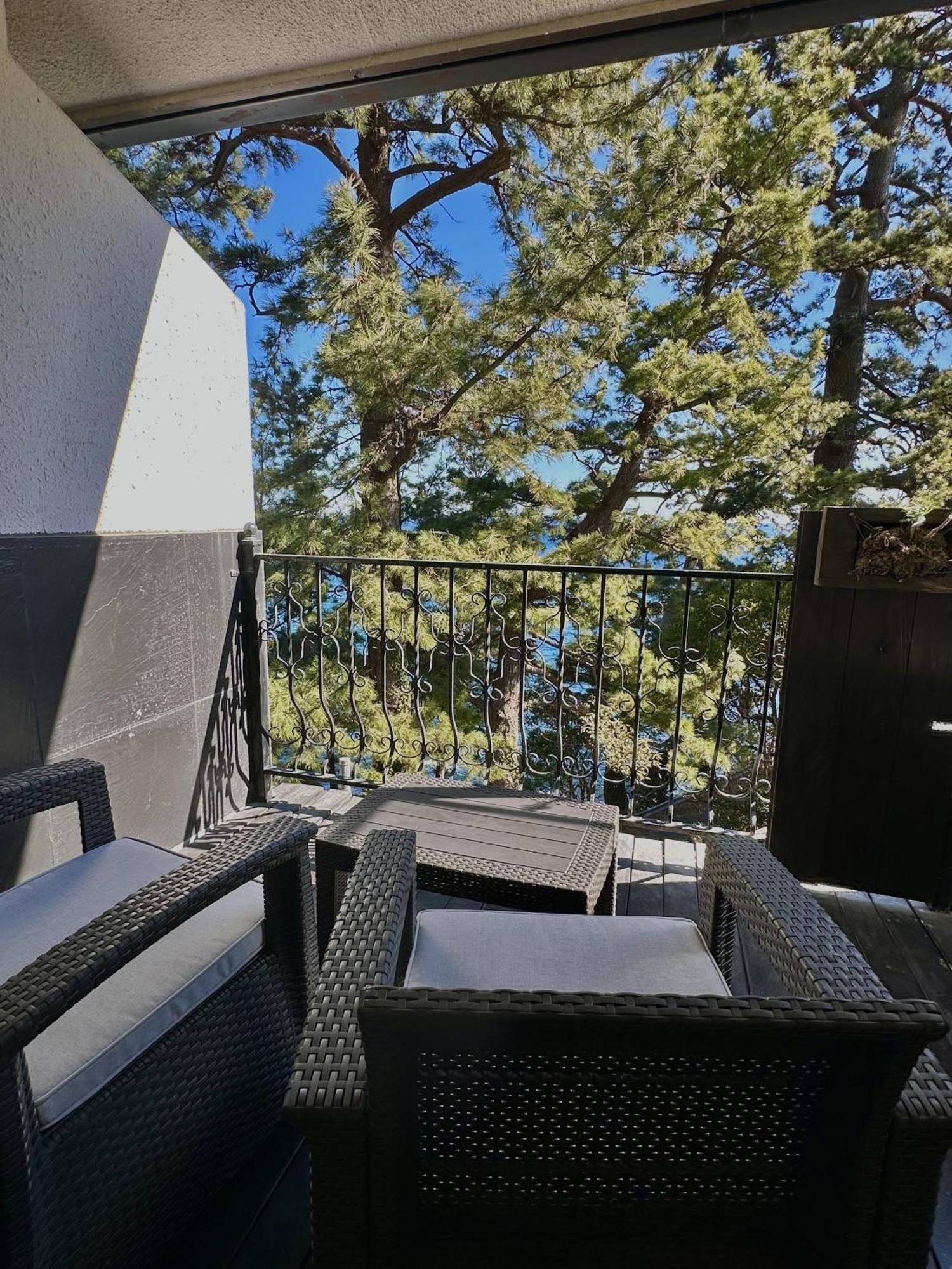 Isana Resort Ito  Buitenkant foto